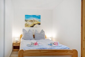 2 bedrooms, free WiFi, bed sheets - Bungalow 'Bungalow - Bark Sedov, Bgl 2' with Private Terrace and Wi-Fi (Dranske)