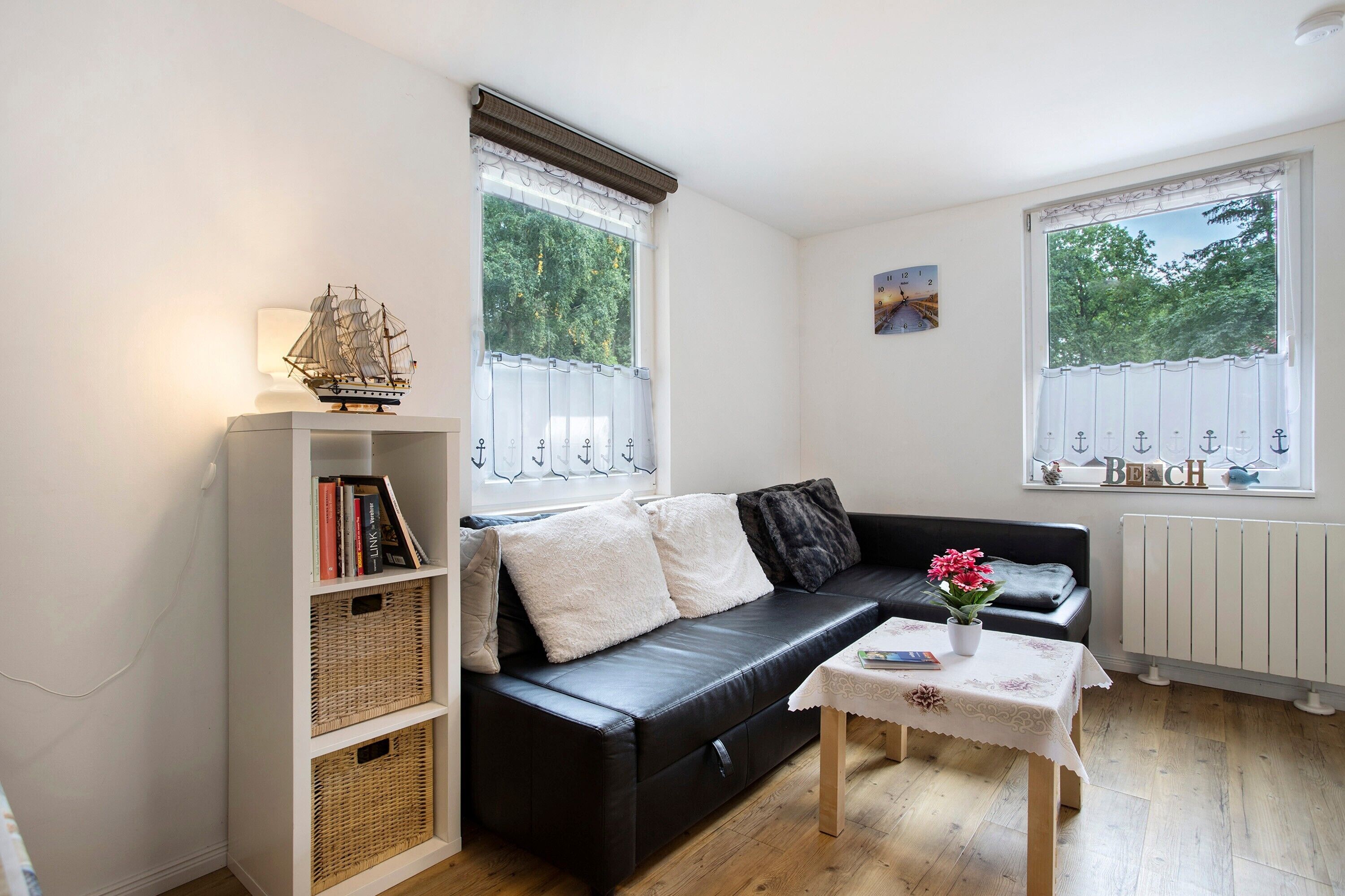 TV, mesa de pingue-pongue