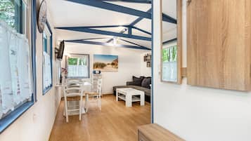 Télévision, table de tennis de table