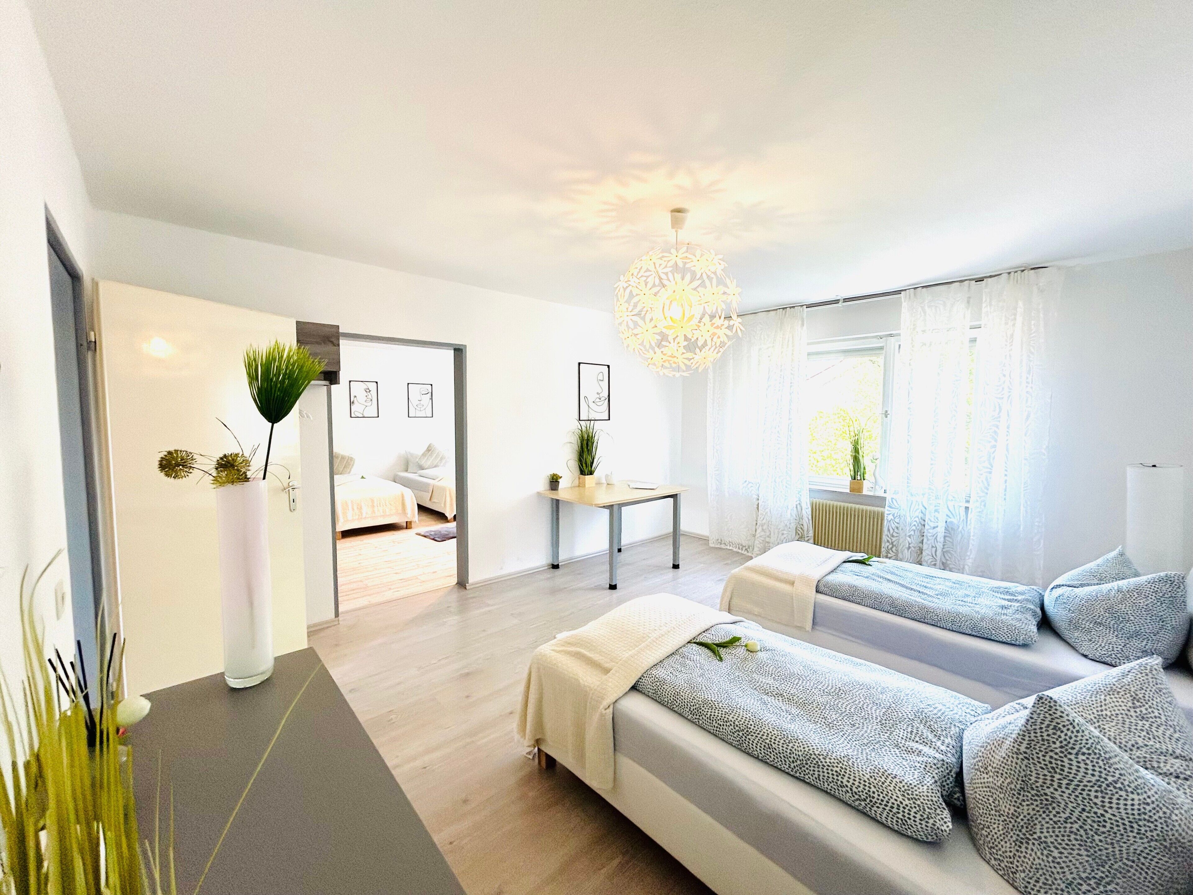 2 chambres, fer et planche à repasser, Wi-Fi gratuit, draps fournis