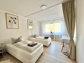 3 bedrooms, iron/ironing board, free WiFi, bed sheets