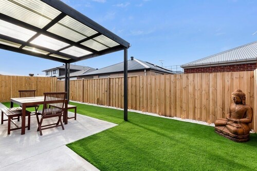 Halfway Gem - 3BR Home Between Geelong & The Coast