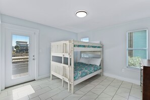6 Schlafzimmer, individuell dekoriert, individuell eingerichtet