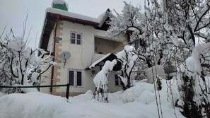 Front of property - Hartola Panorama Cottage (Kosiyakutoli)