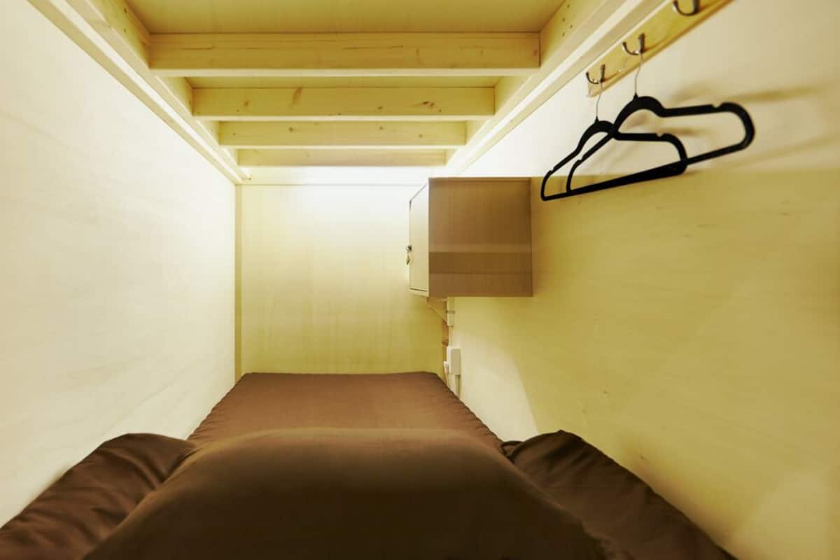 In-room safe, WiFi (free), bed sheets