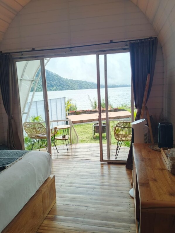 Deluxe Tent, Lake View | Lake view