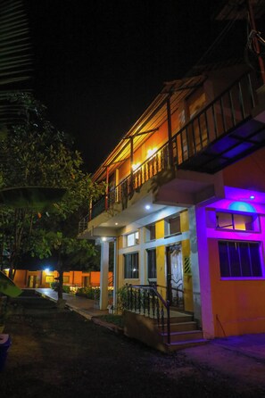 Front of property - Auro Wellness Castle (Vanur)