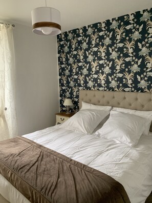 1 chambre, fer et planche à repasser, lit parapluie, Wi-Fi gratuit
