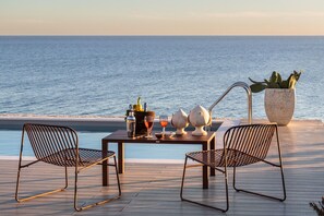 Pool - Stunning private villa with A/C, private pool, WIFI, TV, patio and panoramic view, close to Syra... (Plemmirio)