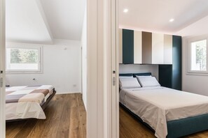 2 bedrooms, iron/ironing board, travel cot, free WiFi