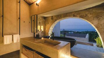 Vila Desain, 1 kamar tidur, kolam renang pribadi | 1 kamar tidur, brankas, meja kerja, dan Wi-Fi gratis