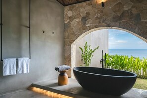 Deluxe-Villa, 1 Schlafzimmer, eigener Pool | 1 Schlafzimmer, Zimmersafe, Schreibtisch, kostenloses WLAN