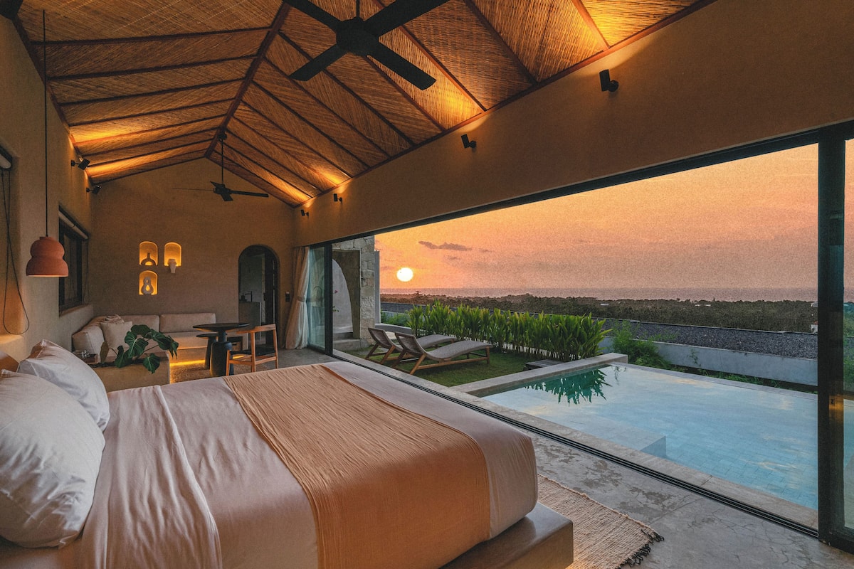 Vila Mewah, 1 kamar tidur, kolam renang pribadi | 1 kamar tidur, brankas, meja kerja, dan Wi-Fi gratis