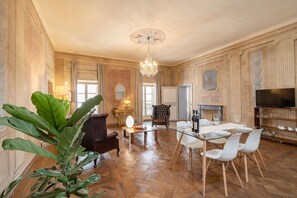 Interior - Nice apartment for 4 people with WIFI, A/C (Cortona)