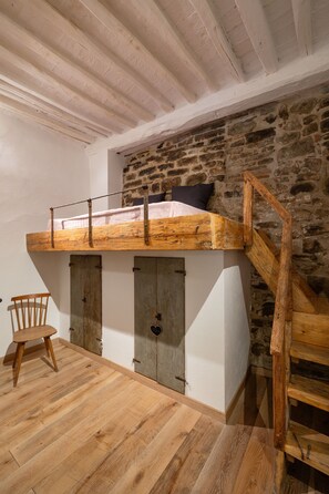 2 bedrooms, iron/ironing board, free WiFi, bed sheets - Lovely apartment for 4 people with WIFI, A/C (Cortona)