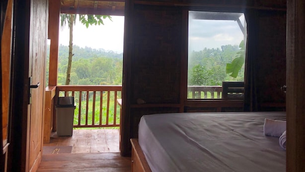 Free WiFi, bed sheets - Serenity Lodge Tetebatu Lombok (Tetebatu)