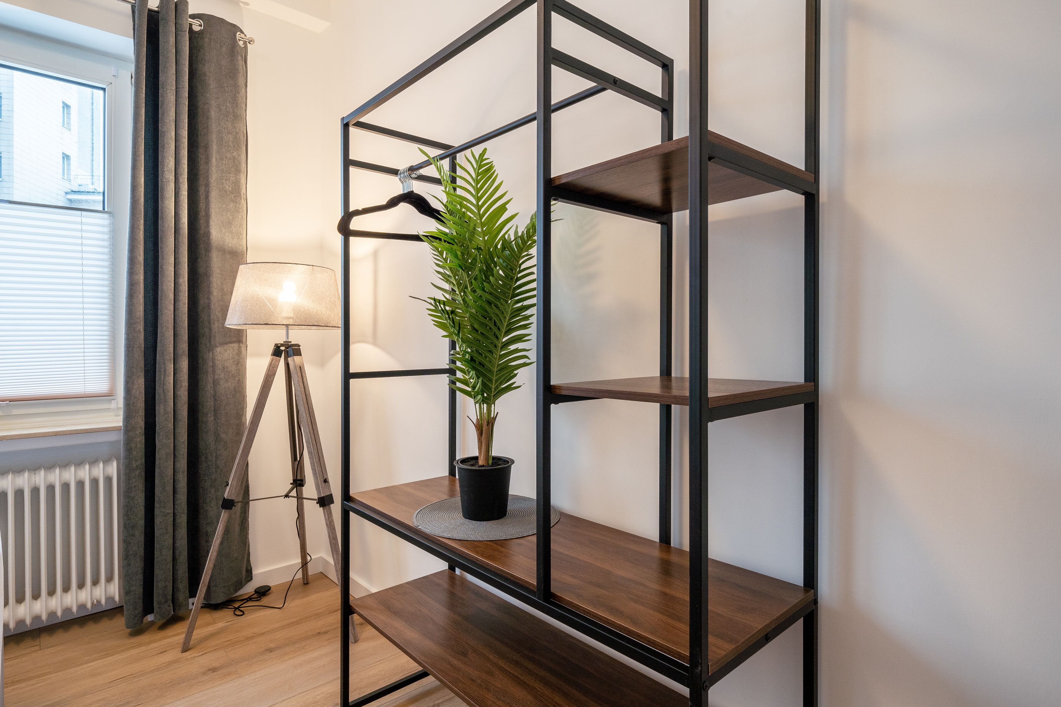 都會公寓客房 | 起居區 | 43-吋LED 液晶電視、有線頻道、Netflix、串流服務