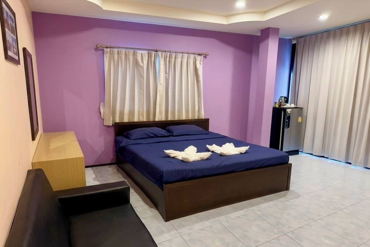 Deluxe Room, Balcony | 1 bedroom, desk, WiFi (free)