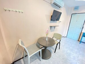 Habitación superior | 1 dormitorio, escritorio, wifi gratis