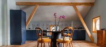 The listed Villa Klainguti is located in the middle of the Upper Engadine villag