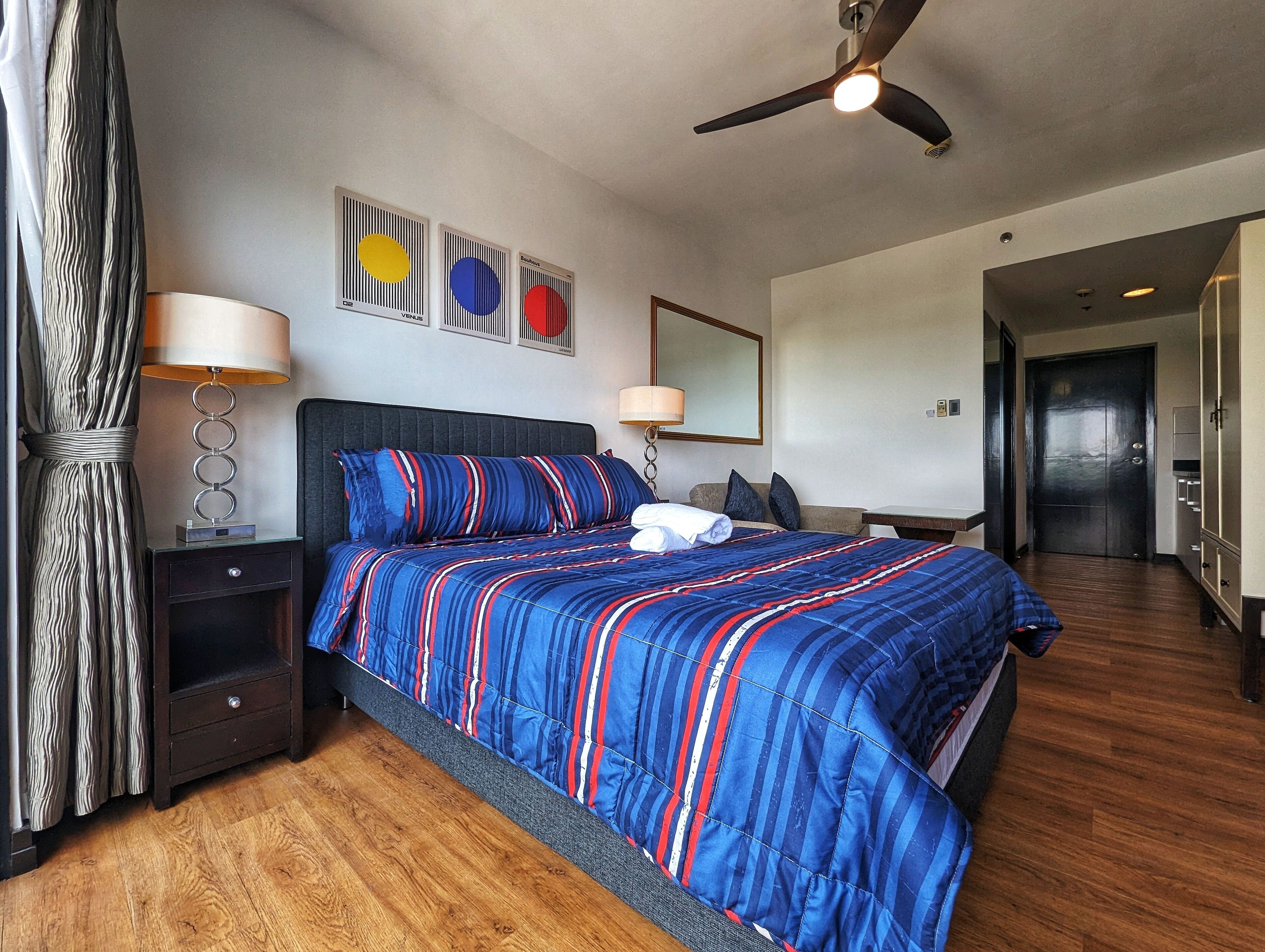 1 bedroom, in-room safe, desk, iron/ironing board