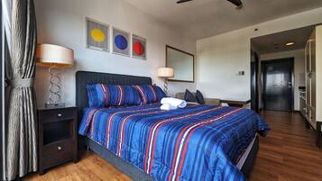 1 bedroom, in-room safe, desk, iron/ironing board