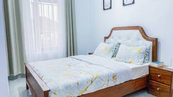 4 chambres, fer et planche Ă repasser, draps fournis