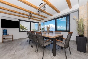 Dining - Apartments Nikola (Makarska)