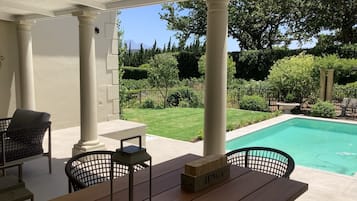 Exclusive Villa | Terrace/patio