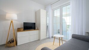 TV - Apartment Muha II with pool in Porec, Istria (Kukci)