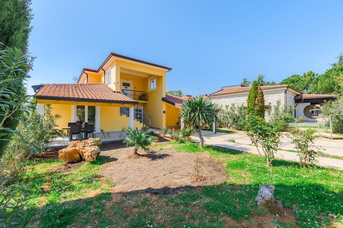 Premium Apartment Muha III