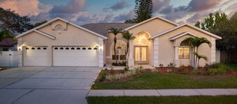 Family-Friendly 4BR Home in Dunedin: Saltwater Pool, Bunk Room, Near MLB Spring Training & Beaches!