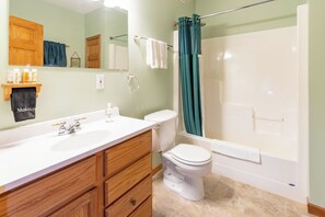 Hårtørrer, håndklæder