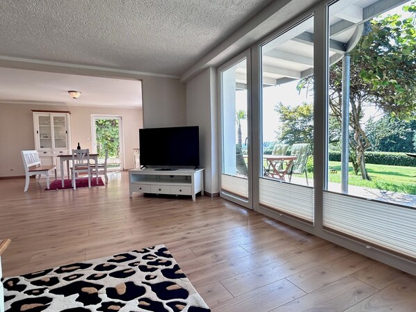 Interior - Ferienwohnung Weinberg Idyll II - Panoramablick zum Bodensee (Lindau (Bodensee))