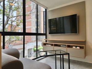 TV, offices - w* | Amazing 2BR w/ Stylish Deco in Laureles (Medellín)