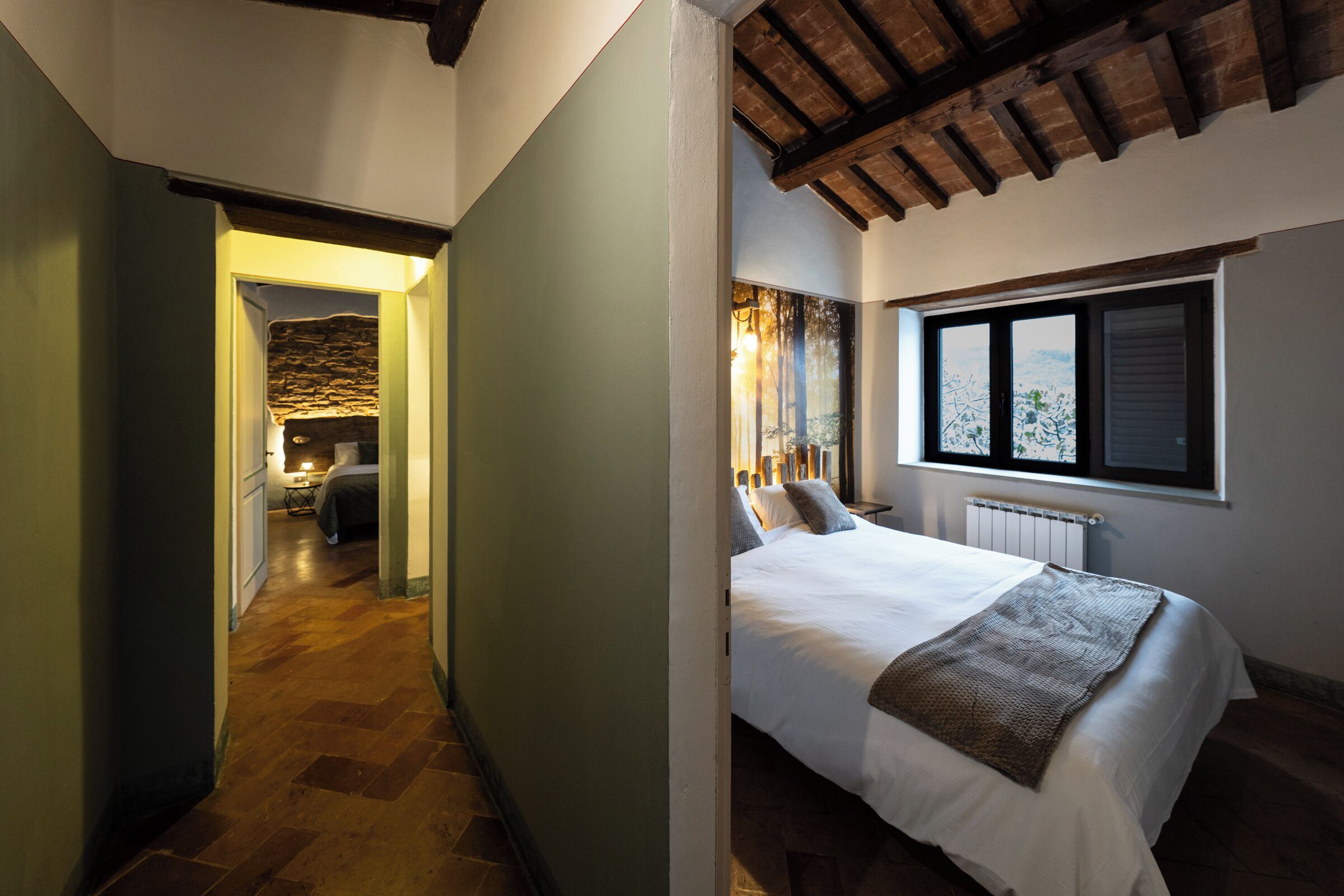 2 bedrooms, travel crib, free WiFi, bed sheets