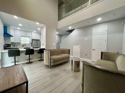 Miramar - #3 - Fresh & Stylish 3BD/3BA - WiFi