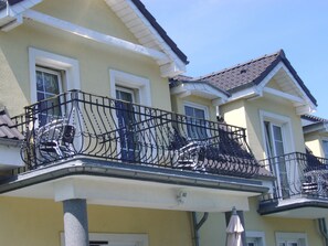 Exterior detail - Ein DZ im 1.og mit Balkon. Vom Pension zum Strand Sind es ca. 12 Gehminuten (Grzybowo)