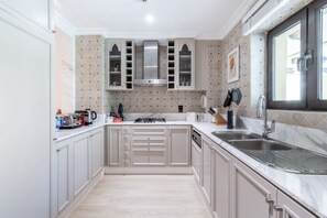 Fridge, microwave, oven, dishwasher