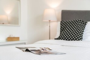 1 Schlafzimmer, Schreibtisch, Bügeleisen/Bügelbrett, kostenloses WLAN