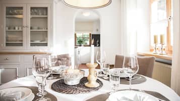 Appartement | Restauration dans la chambre