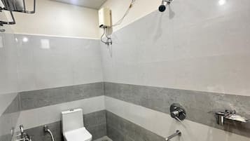 Superior Suite | Bathroom