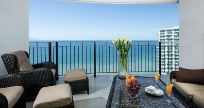 Grand Venetian Beachfront Condo