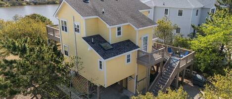 المنشأة من الخارج