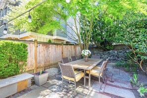 Luokittelematon kuva, 3 kautta 41, painike