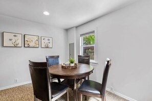 Luokittelematon kuva, 5 kautta 41, painike