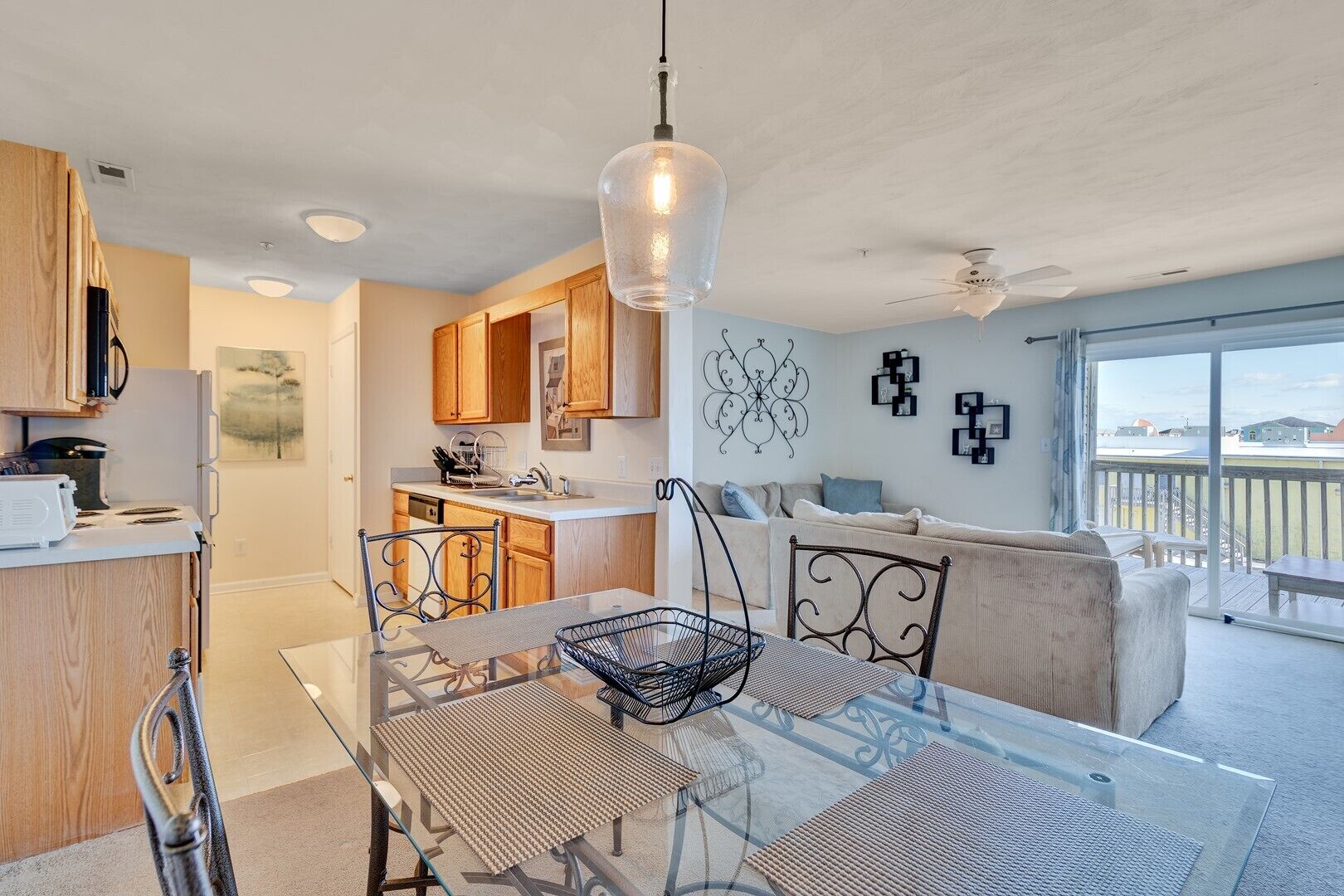 222 Dog-Friendly Corolla Condo Adjacent to TimBuckII and More!