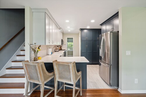 Hanahan Haven GameRoom Bikes FirePit Dog & Family Friendly