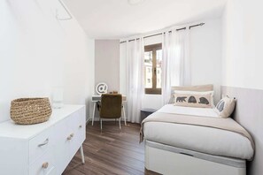 3 chambres, fer et planche Ă repasser, Wi-Fi gratuit, draps fournis