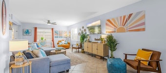 Downtown Cocoa Beach Townhome- Walk to Everything!